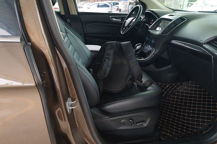 Used Ford Edge 2018 EcoBoost 245 Two-Wheel-Drive Titanium 7-Seater China V Standard
