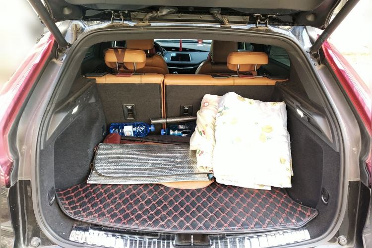 Used Cadillac XT4 2018 28T 4x4 Platinum Edition