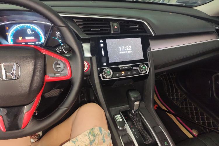 Used Honda Civic 2016 220TURBO CVT Prestige Edition Center Console
