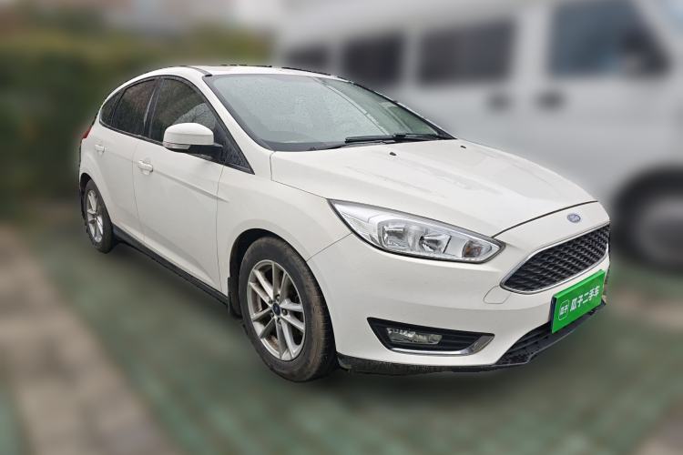 Used Ford Focus 2015 Hatchback EcoBoost 125 Automatic Supreme Style Edition