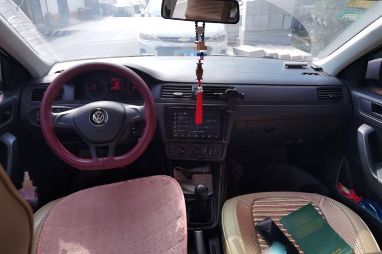 Used Volkswagen Santana 2019 1.5L Manual Fashion Edition China VI Standard Center Console