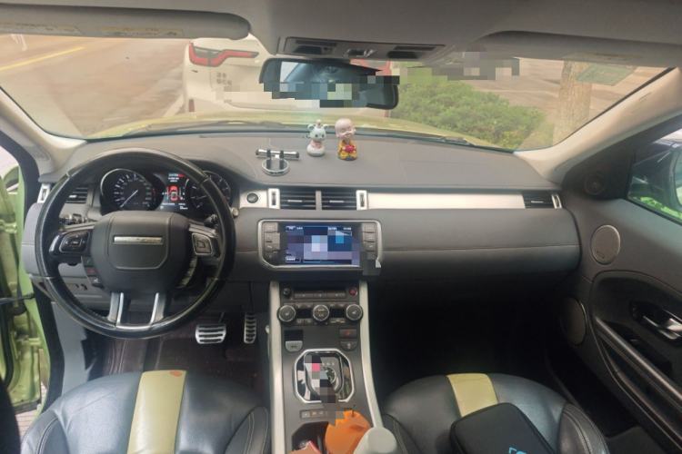 Used Land Rover Range Evoque 2012 2.0T 5-Door Ignite Edition Center Console