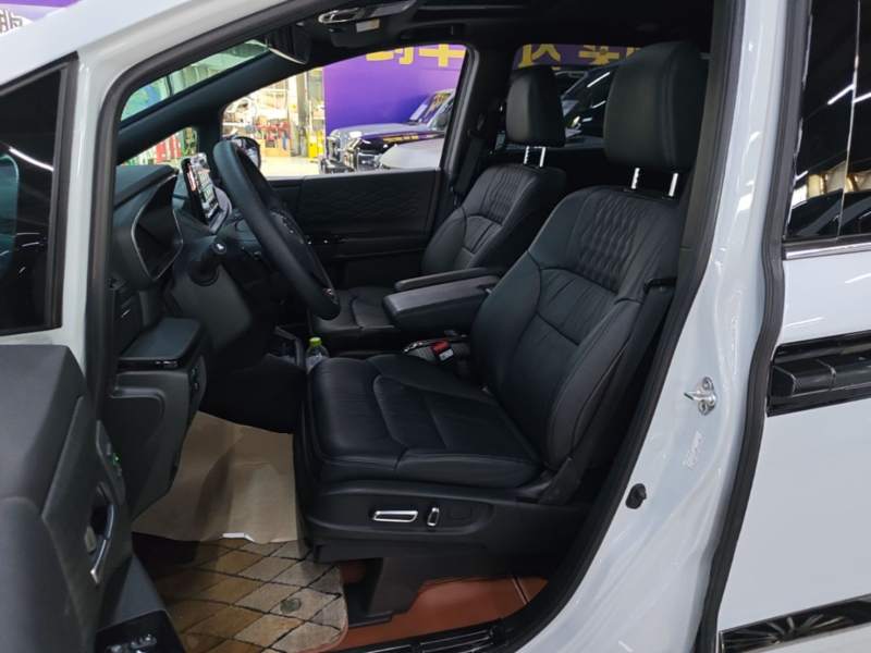 Used Honda Elysion 2024 2.0L eHEV Ultimate Edition — 15