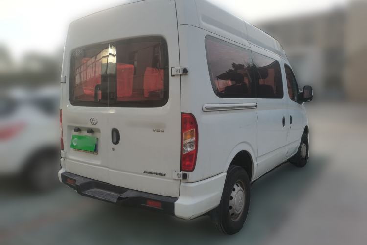 Used SAIC MAXUS Xintu V80 2018 2.5T 6-Speed Manual Aoyuntong Short Wheelbase Mid-Height 5-6 Seater
