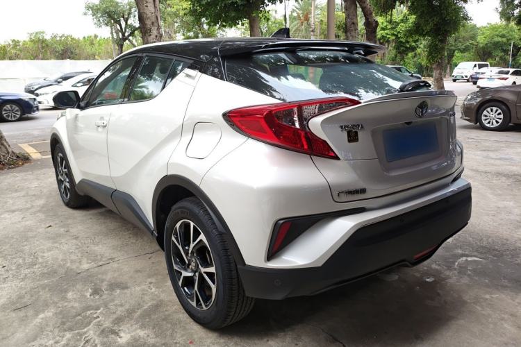 Used Toyota C-HR 2020 2.0L Leading Edition Exterior 2