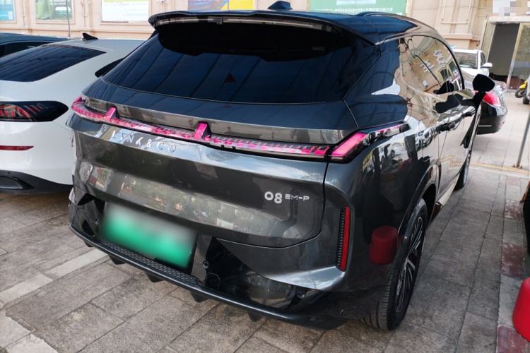 Used Lynk & Co 08 EM-P 2025 120km Long-Range Halo Exterior 5