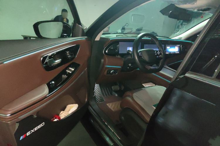 Used EXEED Lanyue 2023 400T Four-Wheel Drive Starry Edition 7-Seater Driver Seat