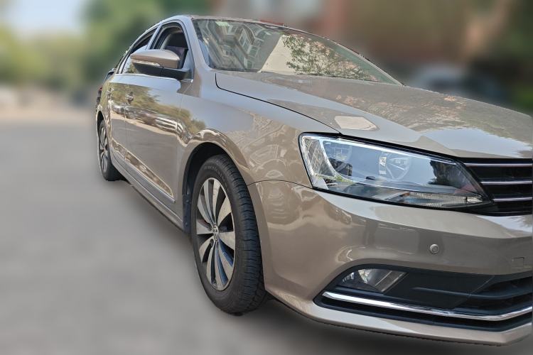 Used Volkswagen Sagitar 2018 180TSI DSG Prestige Edition Front Right 45 Deg