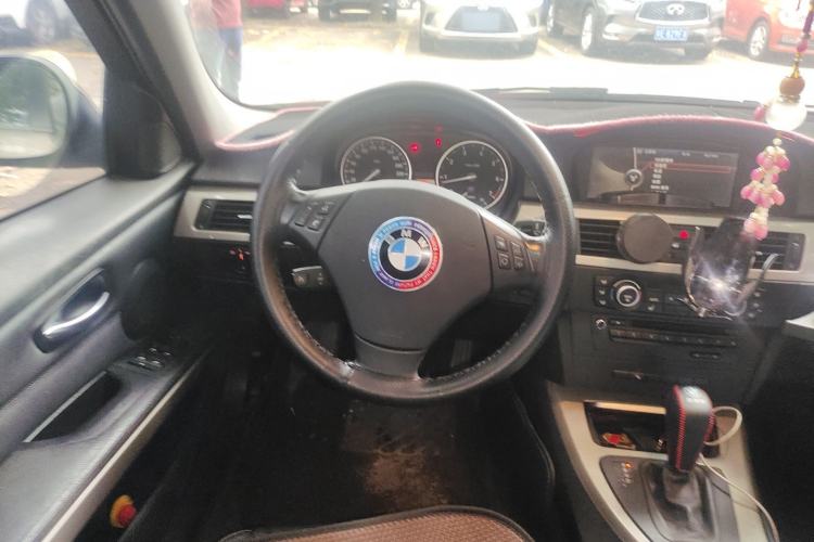 Used BMW 3 Series 2010 320i Luxury Edition
