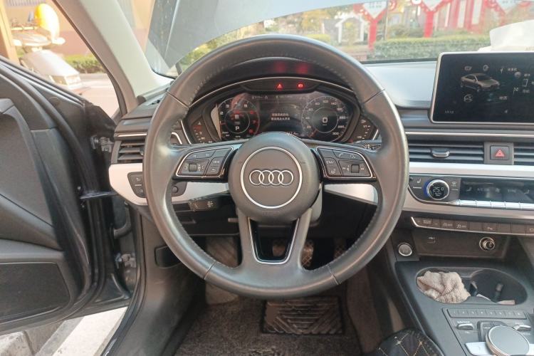 Used Audi A4L 2018 30th Anniversary Edition 40 TFSI Fashion Model