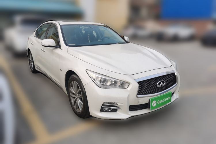 Used Infiniti Q50L 2015 2.0T Comfort Edition Front Right 45 Deg