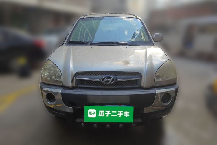 Used Hyundai Tucson 2009 2.0L Automatic Two-Wheel Drive with Sunroof