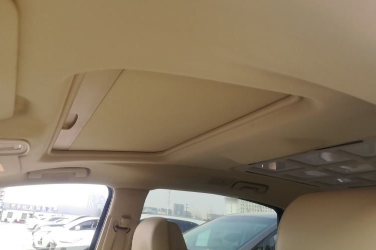 Used Buick GL8 2022 ES Landtrek 653T Luxury Edition Headliner