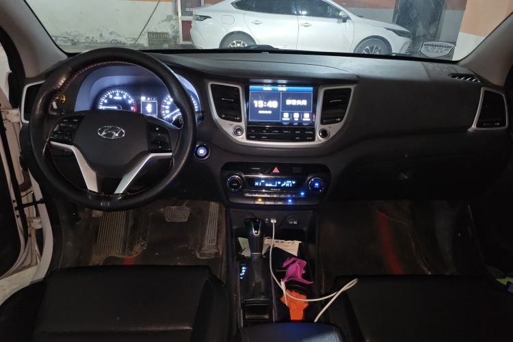 Used Hyundai Tucson 2015 1.6T Dual-Clutch Two-Wheel-Drive Smart Model
