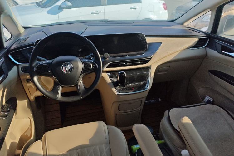 Used Buick GL8 2022 ES Landtrek 653T Flagship Model Center Console