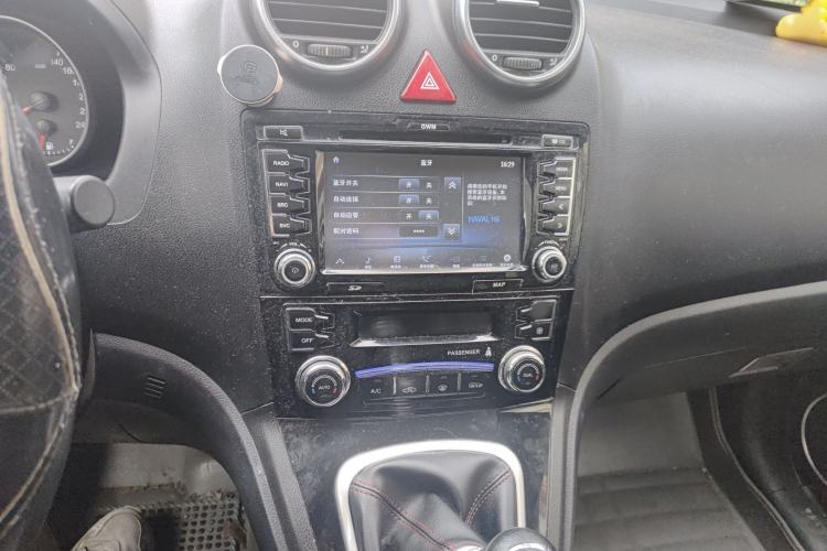 Used Haval H6 2014 Upgraded Model 1.5T Manual Two-Wheel Drive Elite Version
