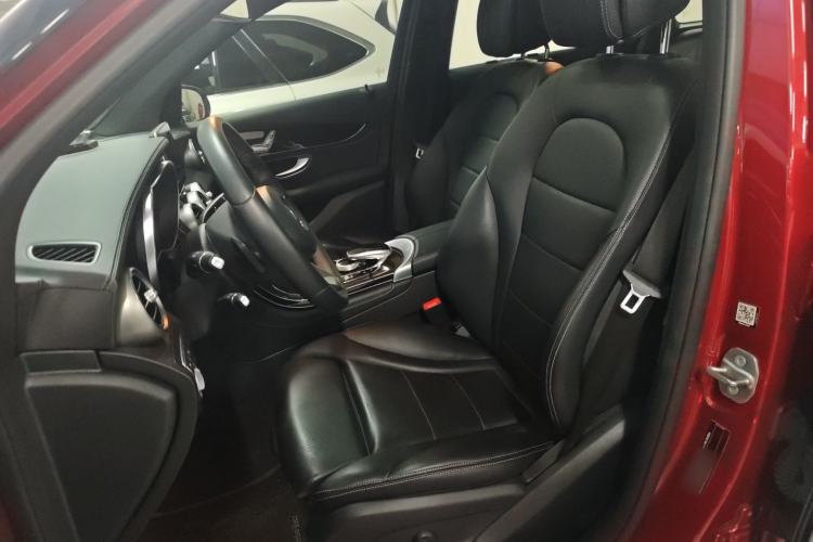 Used Mercedes-Benz GLC 2017 GLC 260 4MATIC Luxury Model