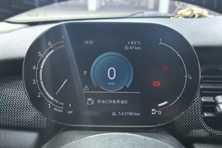 Used MINI MINI 2022 2.0T COOPER S Classic Edition Five-Door Version
