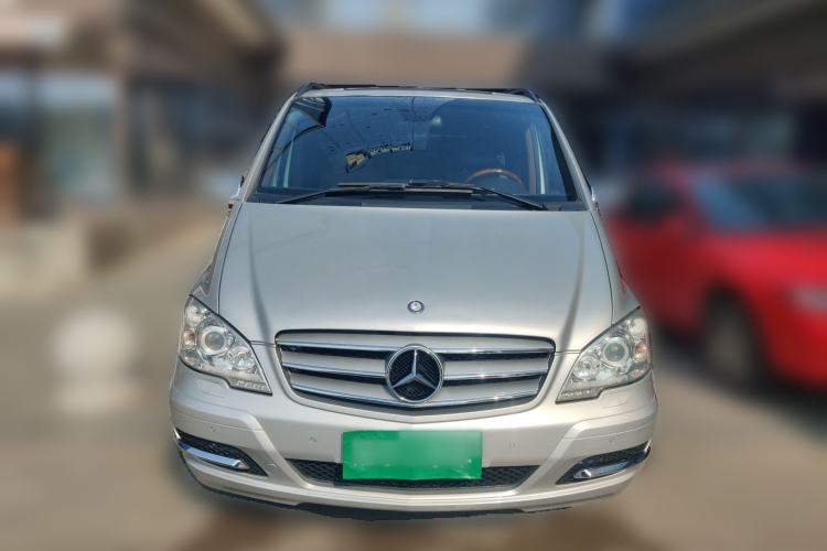 Used Mercedes-Benz Viano 2011 3.5L 125th Anniversary Edition 7 Seats