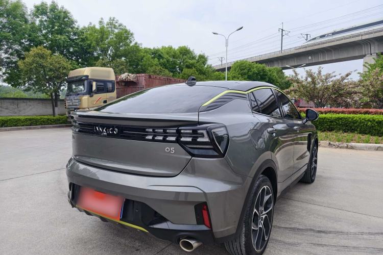 Used Lynk & Co 05 2020 2.0TD Two-Wheel Drive Shine Halo Exterior 8