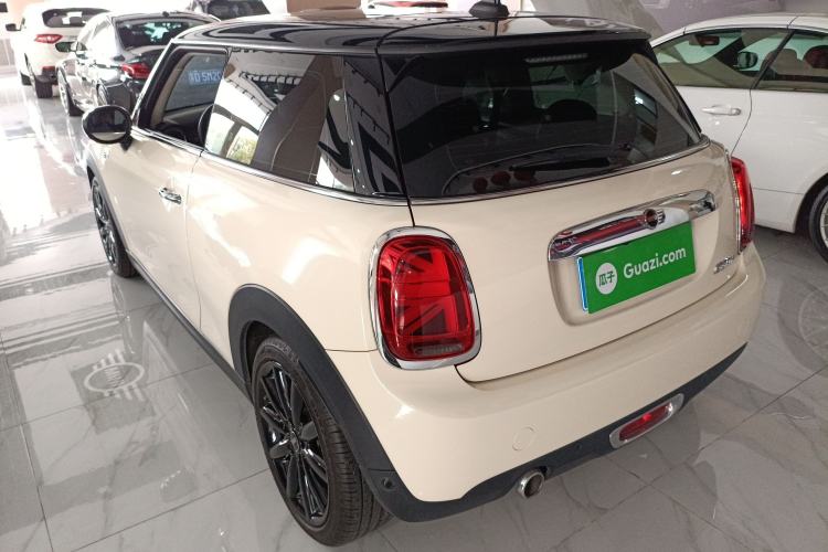 Used MINI 2019 1.5T COOPER Artist
