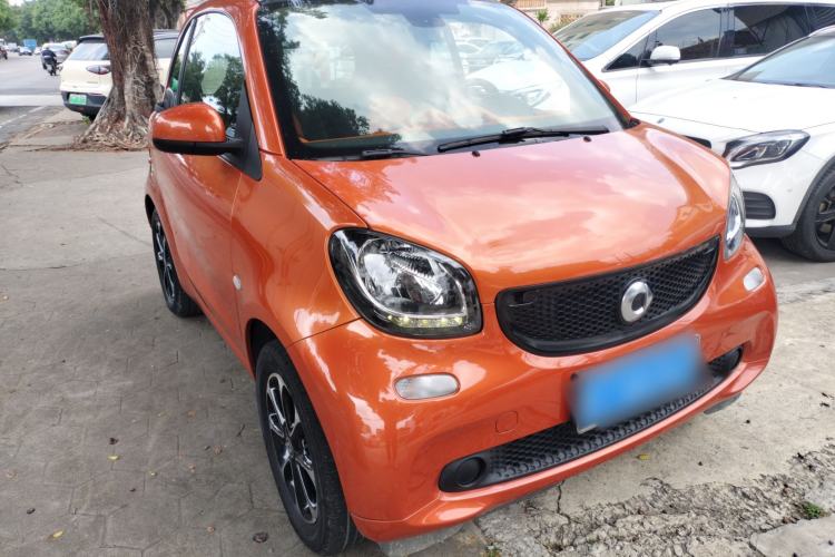 Used smart fortwo 2015 1.0L 52 kW Hardtop Passion Edition
