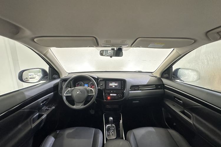 Used Mitsubishi Outlander 2021 Revised Version 2.0L Two-Wheel Drive Comfort Edition 5 Seats