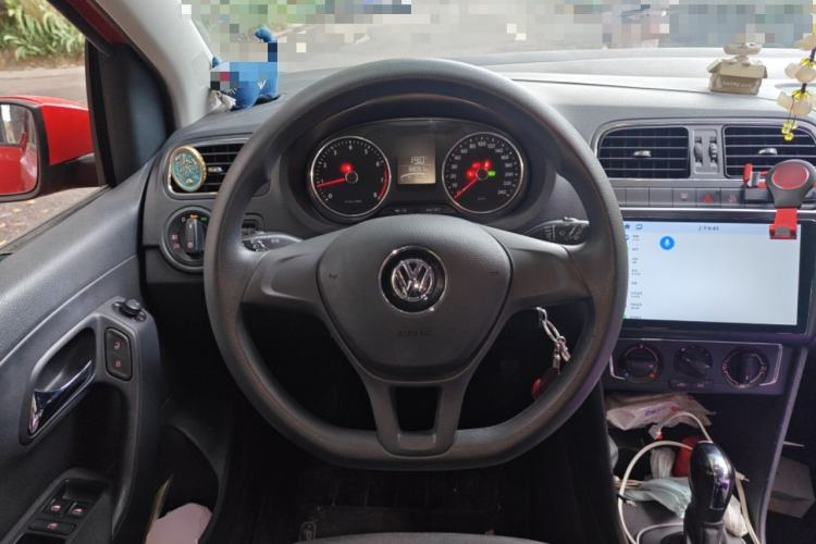 Used Volkswagen Polo 2014 1.6L Automatic Comfort Edition Steering Wheel