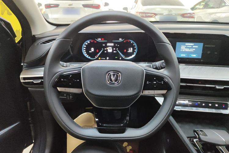 Used CHANGAN Eado 2023 Changan Edition PLUS Blue Whale NE 1.4T GDI DCT Prestige Version
