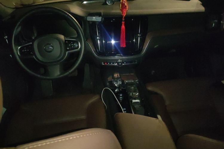 Used Volvo S60 2022 B4 Zhiyuan Luxury Edition
