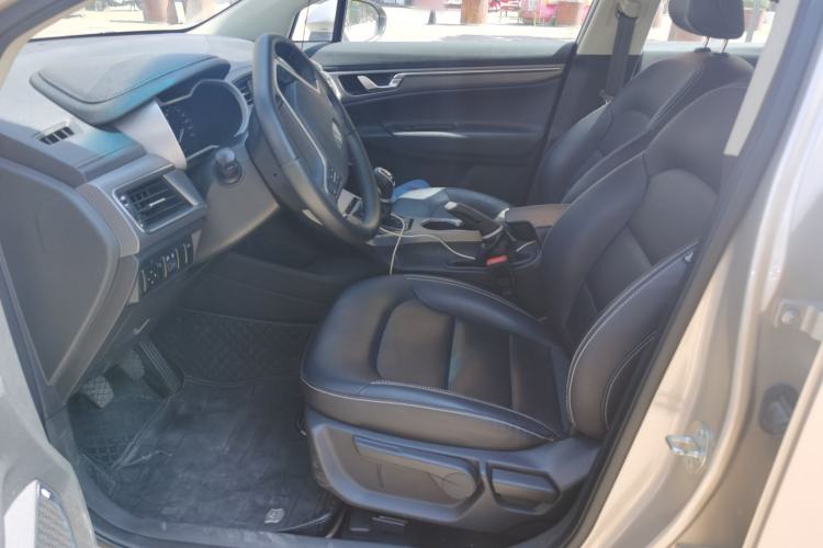 Used Geely Auto Emgrand GS 2016 Elegant Edition 1.8L Manual Fashion Model Driver Seat