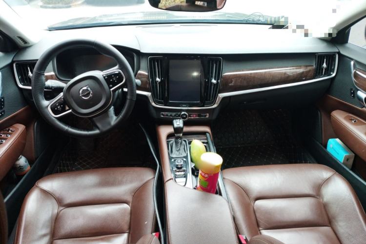 Used Volvo S90 2018 T4 Zhiyuan Edition