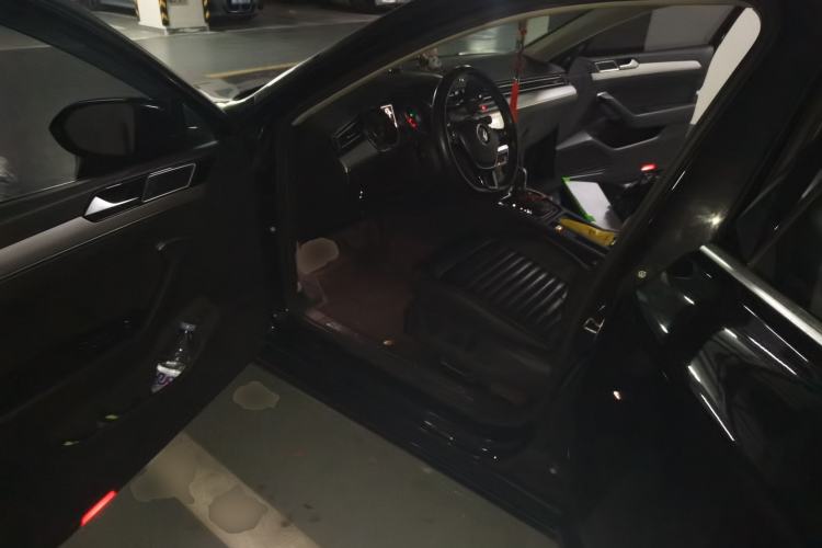 Used Volkswagen Magotan 2017 330TSI DSG Leading Model Driver Seat