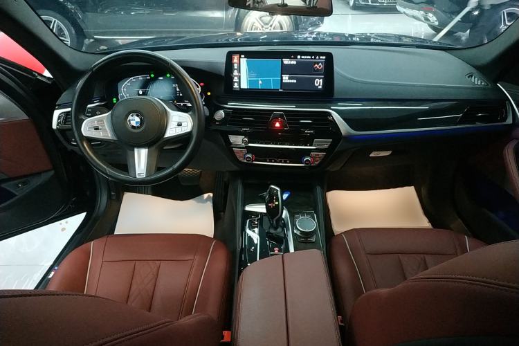 Used BMW 5 Series 2022 Second Facelift 525Li M Sport Package
