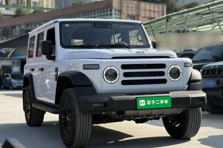 Used 212 T01 2024 2.0T Explorer
