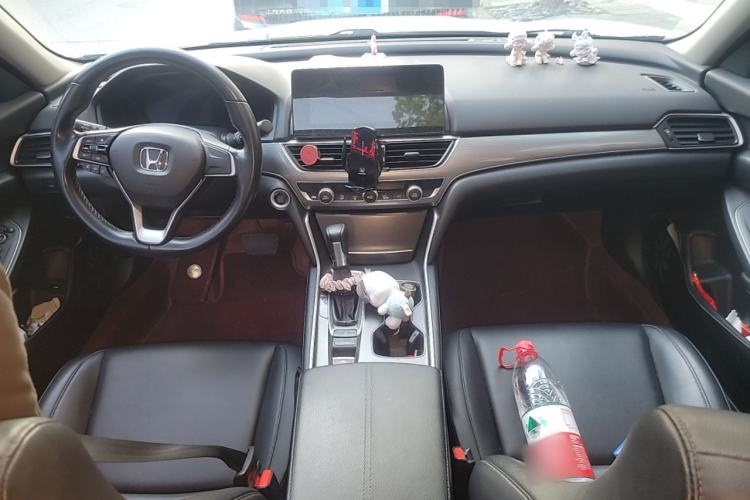 Used Honda Accord 2022 260TURBO Luxury Edition Center Console