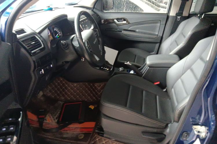 Used Isuzu D-MAX 2020 1.9T 4x4 Automatic Comfort Edition China VI Standard RZ4E Hi-Power
