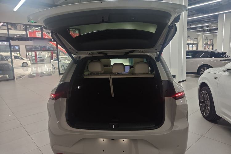 Used Li Auto L6 2025 Pro Smart Refresh Edition