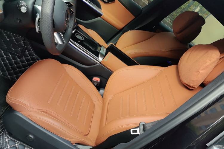 Used Mercedes-Benz GLC 2024 Refreshed GLC 300 L 4MATIC Dynamic Version 7-Seater
