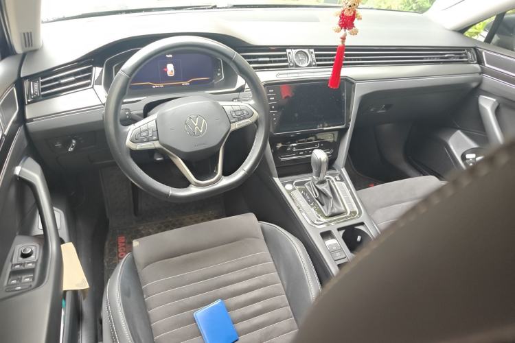 Used Volkswagen Magotan 2020 330TSI DSG Luxury Edition Center Console