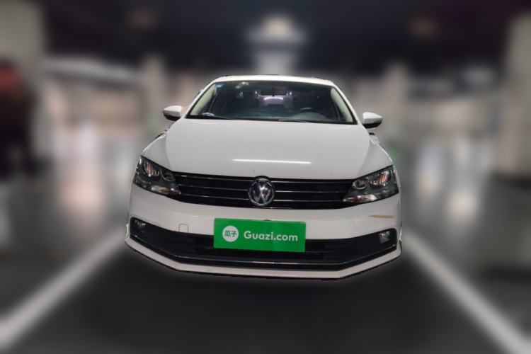 Used Volkswagen Sagitar 2017 230TSI Automatic Comfort Version Front