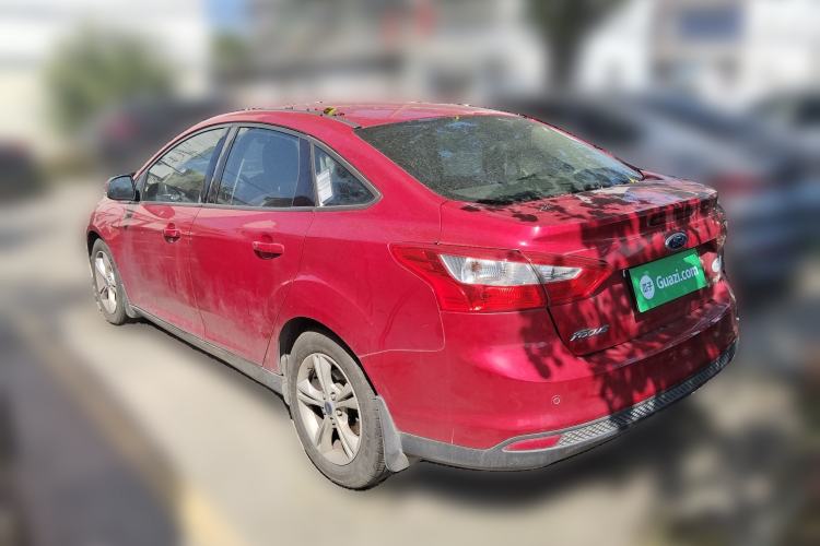 Used Ford Focus 2012 Sedan 1.6L Automatic Fashion Edition
