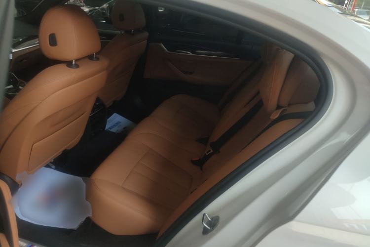 Used BMW 5 Series 2018 Restyled 530Li Leading Edition M Sport Package
