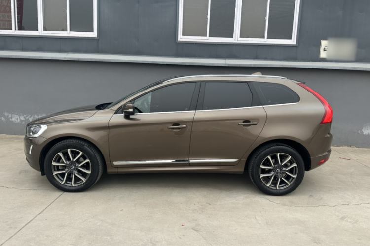 Used Volvo XC60 2017 T5 AWD Smart Upgrade Edition