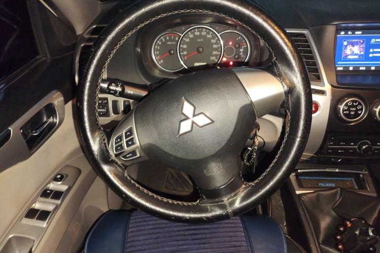 Used Mitsubishi Pajero Sport 2013 2.4L Manual Two-Wheel Drive Comfort Edition