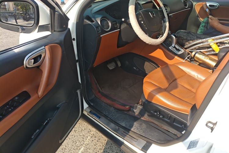 Used Luxgen Great 7 SUV 2014 2.2T Two-Wheel-Drive Smart Version Driver Seat