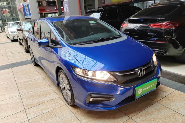 Used Honda Jade 2017 1.8L automatic Comfort version 5 seats
