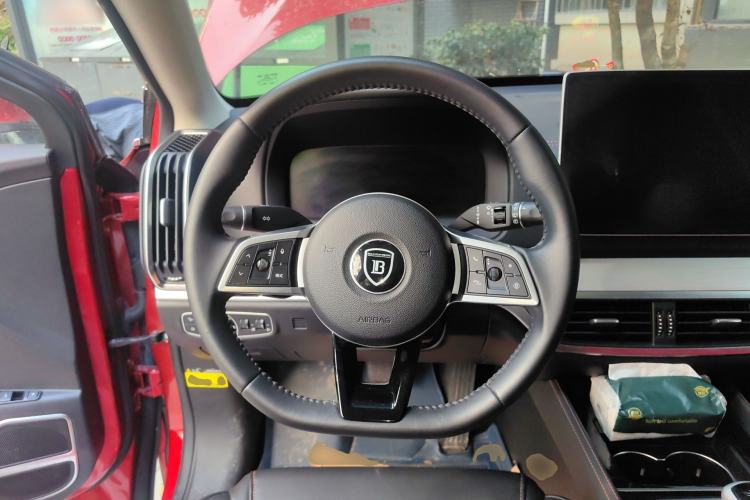 Used BYD Tang New Energy 2018 DM 2.0T All-Wheel Drive Smart Connectivity Luxury Model 7 Seats China V Emission Standard Steering Wheel