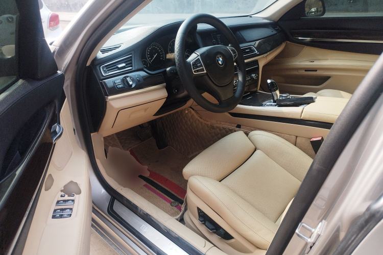 Used BMW 7 Series 2009 730Li Luxury Model
