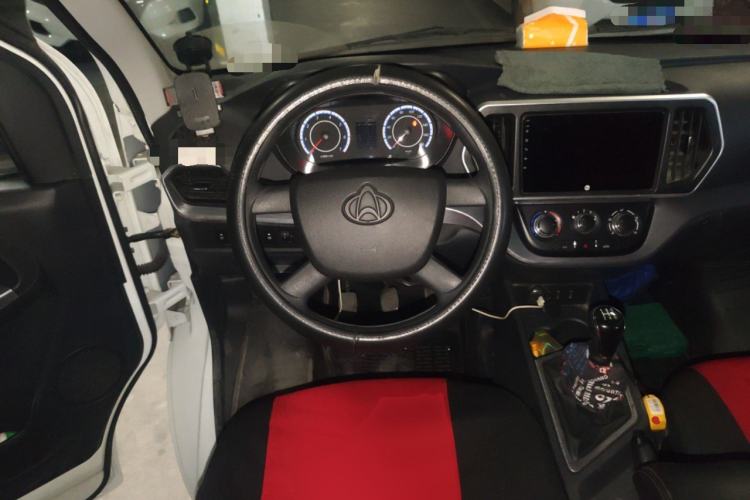 Used CHANGAN KAICHENG Ruixing M60 2023 1.6L CNG Comfort-Grade 6-Seater Passenger Vehicle Steering Wheel